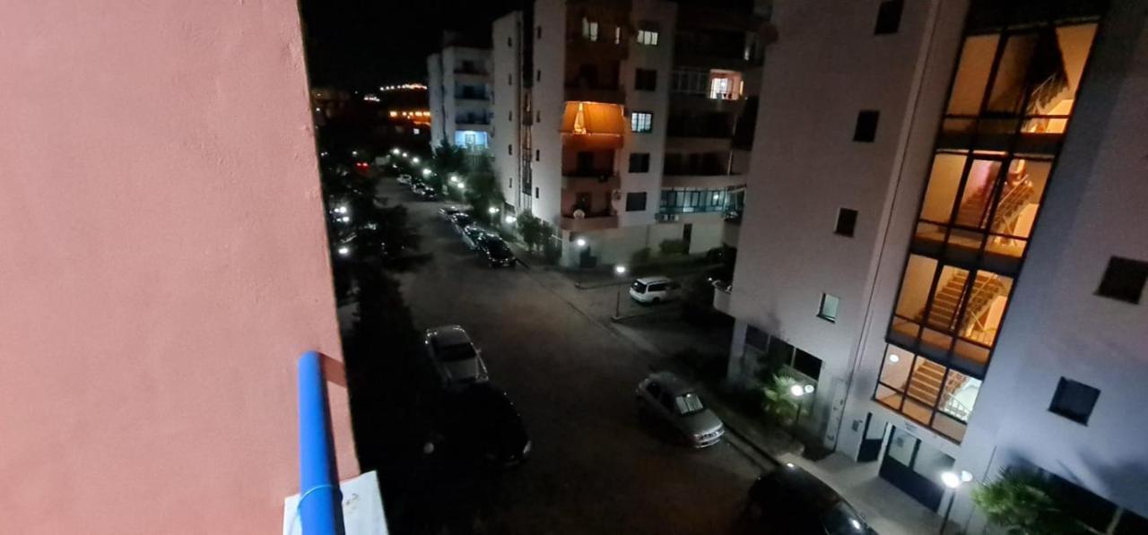 Miami Beach Apartments Голем Экстерьер фото