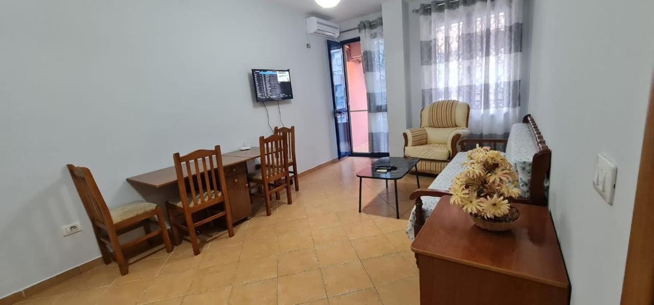 Miami Beach Apartments Голем Экстерьер фото